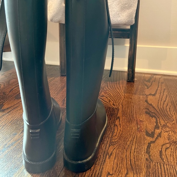 Burberry Riding Rainboots - Picture 2 of 5